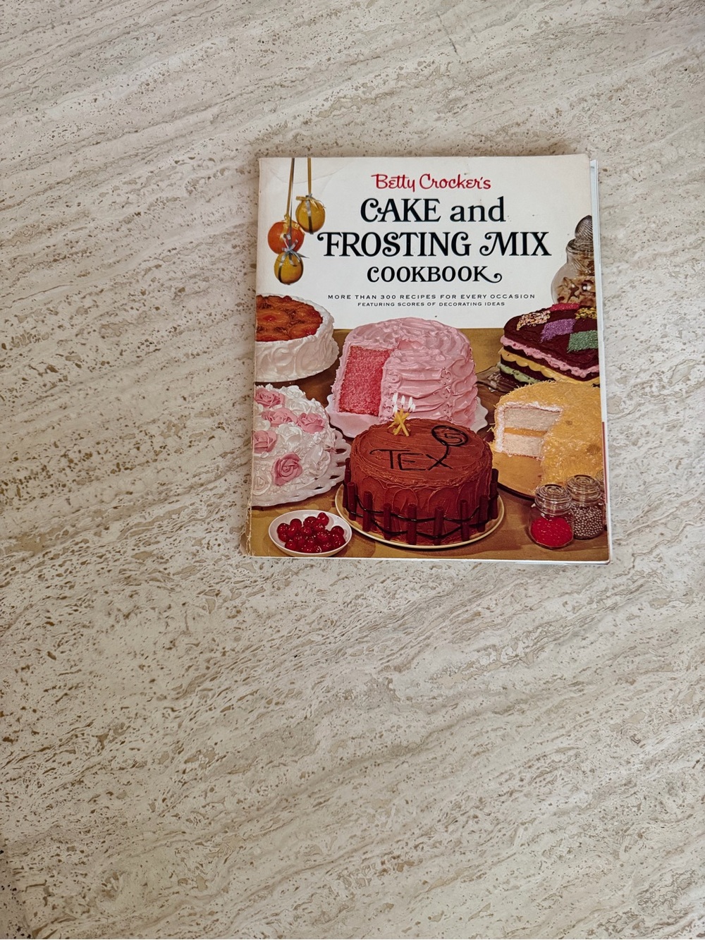 Vintage Betty Crocker Cake and Frosting Mix Cookbook